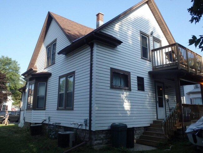 Building Photo - 417 5th Street - upper