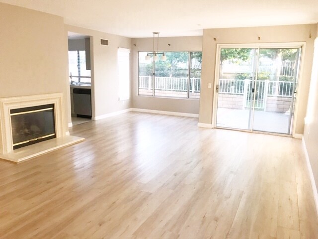 Foto del edificio - 24412 Biltmore Ln