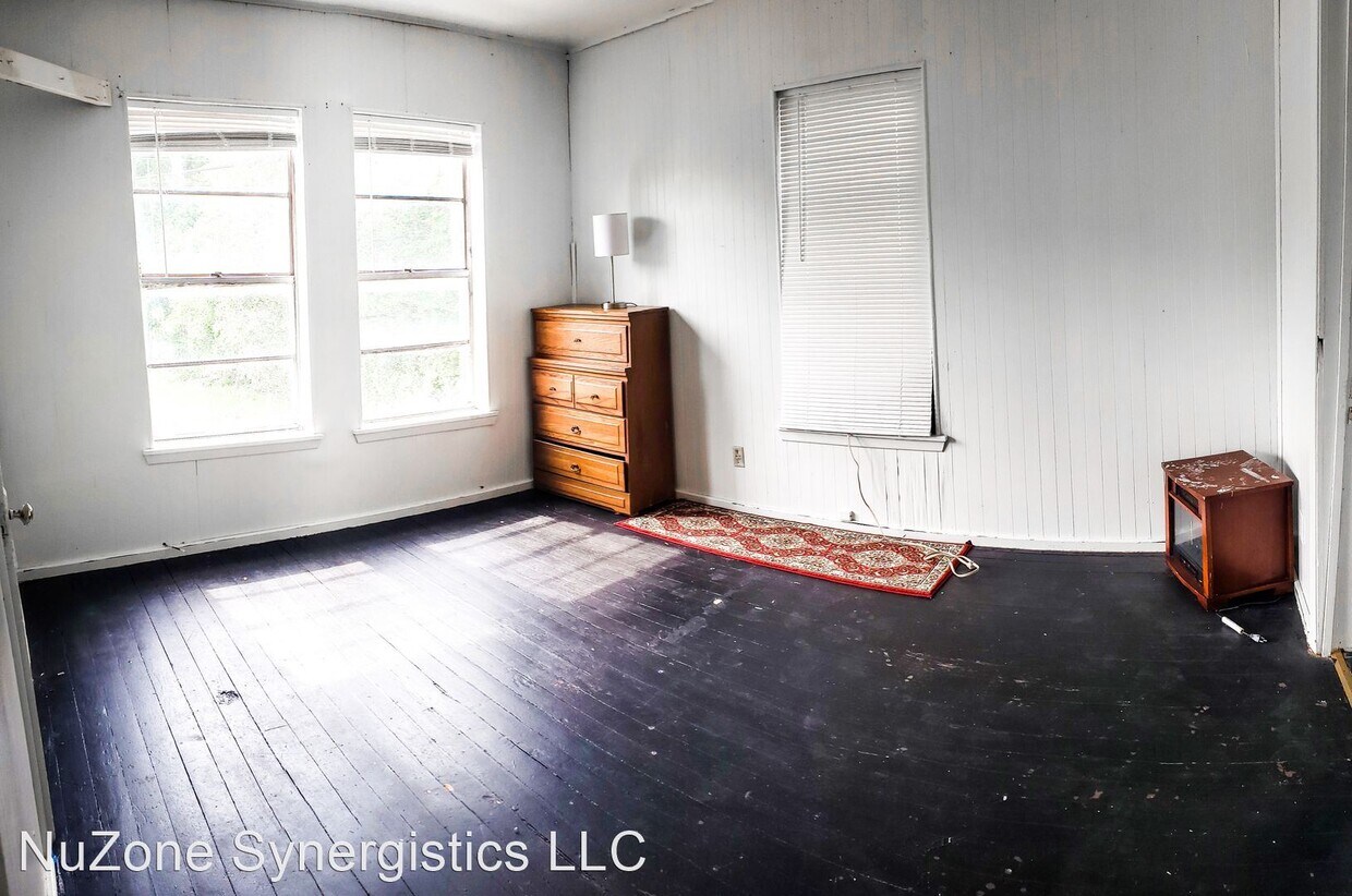 Primary Photo - 701 Park Dr