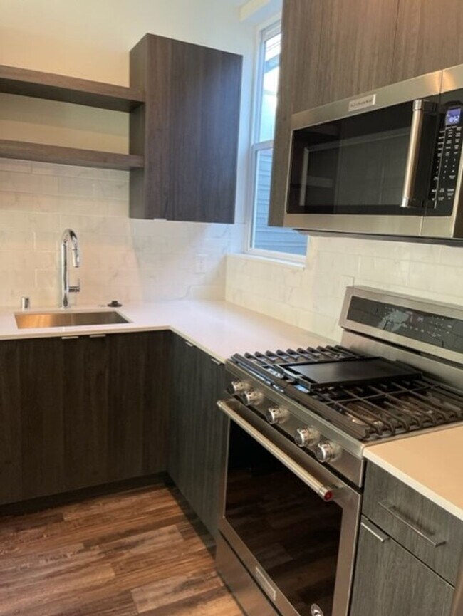 Foto del edificio - New Construction! Lake City Townhome!
