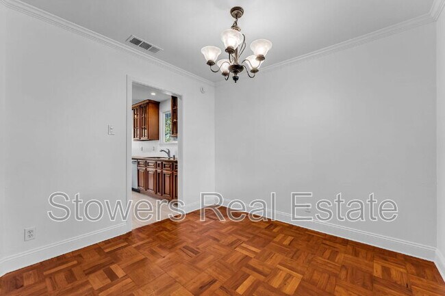 Foto del edificio - 1718 Mary Dr