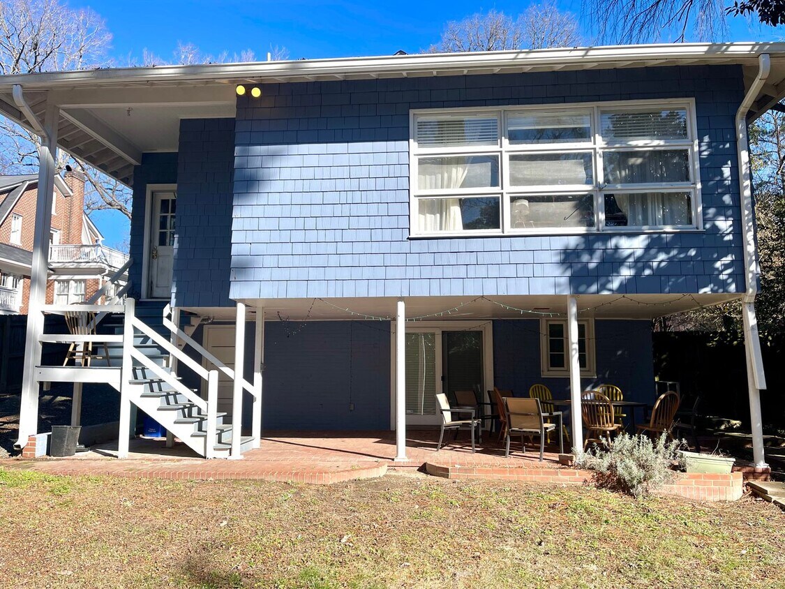 Foto principal - 414 Pittsboro St