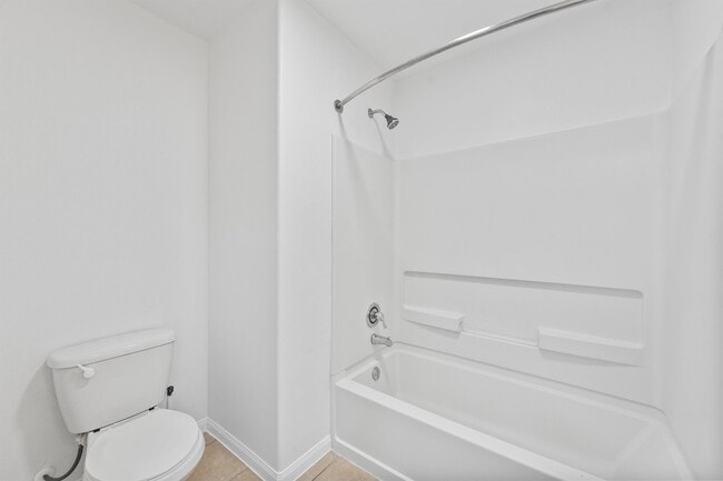 Foto del edificio - 7010 Dahlia Rd