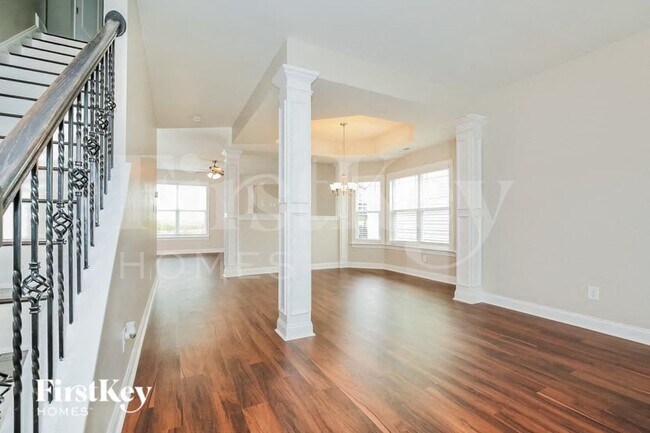 Foto del edificio - 121 Wintergreen Ct