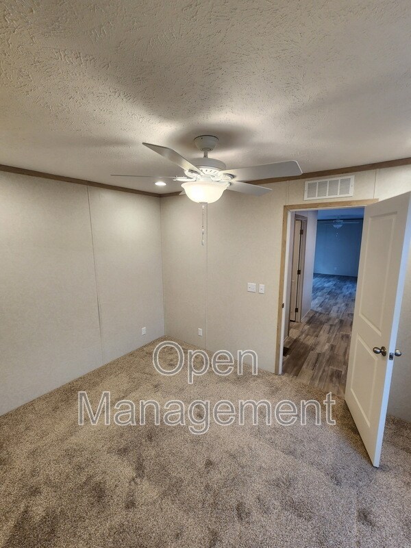 Foto del edificio - 1901 First St