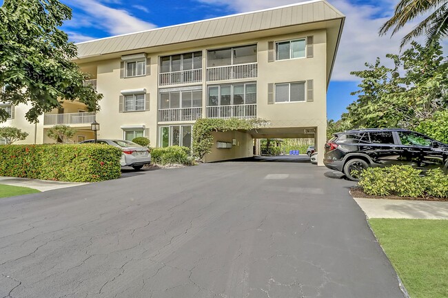 Building Photo - ***SHORT-TERM RENTAL***CAMBRIDGE CLUB***FU...