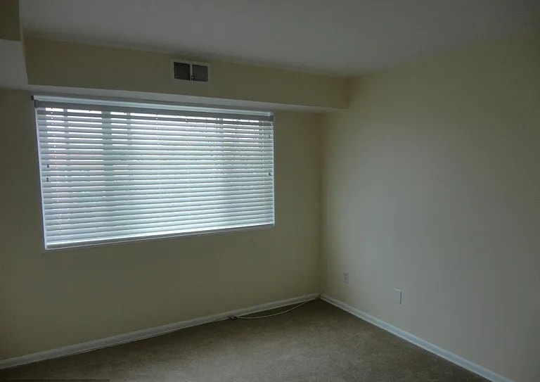 Photo - 4270 East Capitol St NE (Washington, DC)