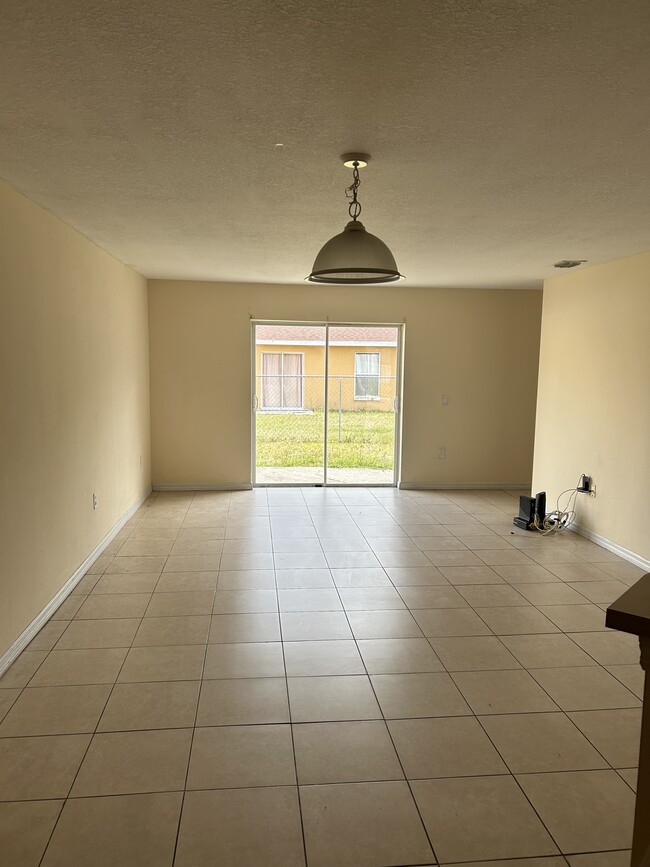 Foto del edificio - 612 Bluebill Ln