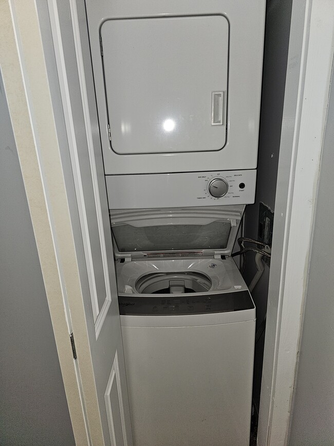 stackable washer/dryer - 901 Jersey St