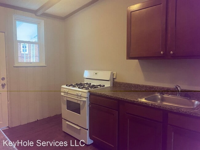 Building Photo - 2 br, 1.5 bath House - 3414 Cardenas Ave.