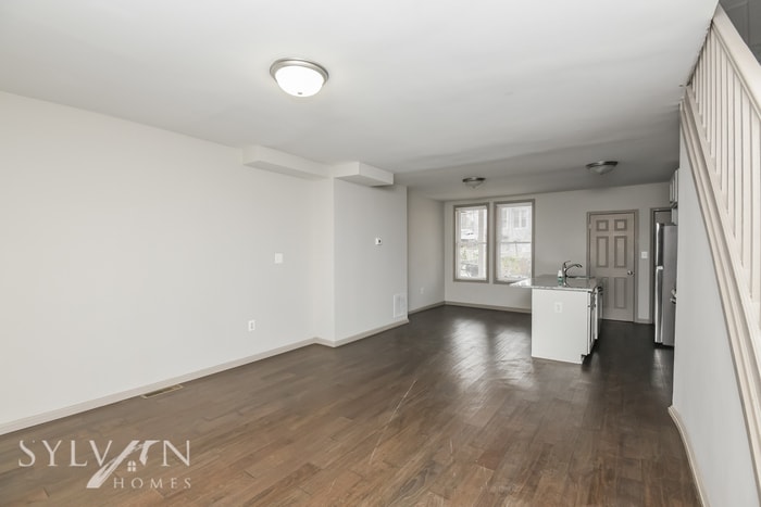 Primary Photo - Nice 3BR 2.5BA Home