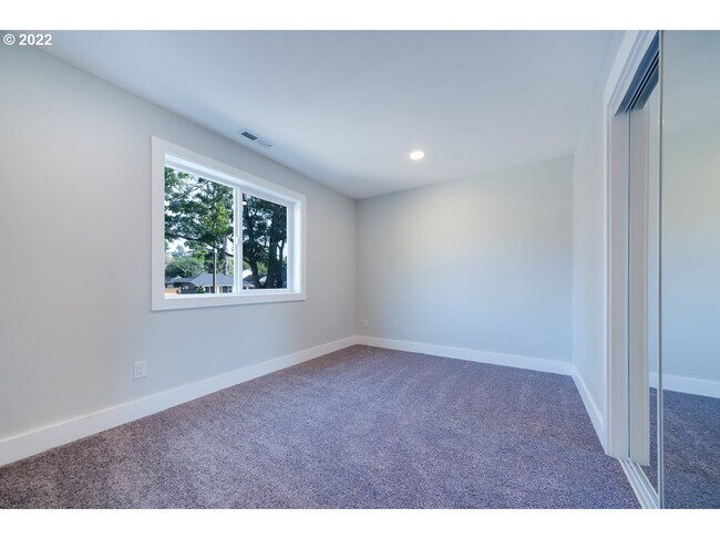 Foto del edificio - 12807 SE 22nd Ave