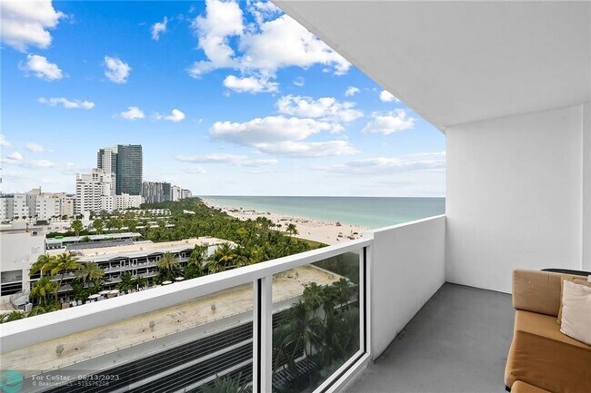 Foto del edificio - 100 Lincoln Rd