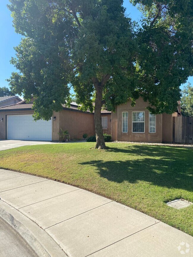 Highland Manor Apartments for Rent Bakersfield, CA 1 Rentals