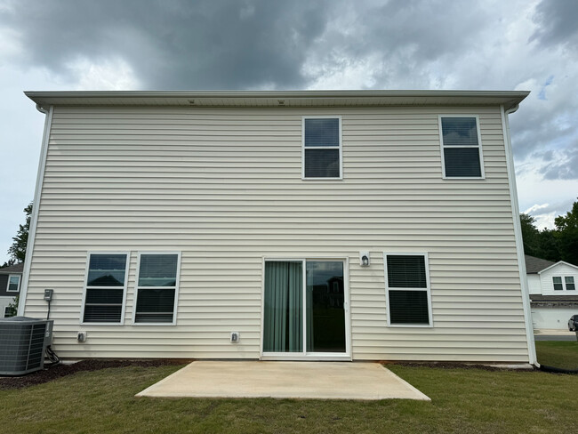 Foto del edificio - Room in Duplex on Stratified Ct