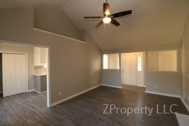 Foto del edificio - 2540 Pioneer Rd SW