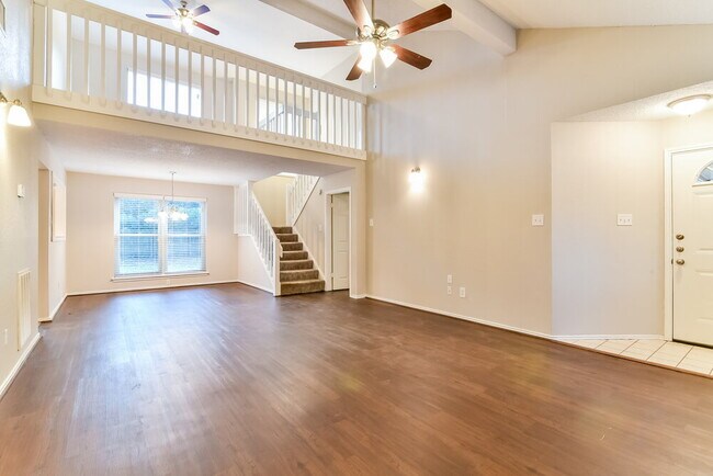 Foto del edificio - 17103 Spruce Run Dr