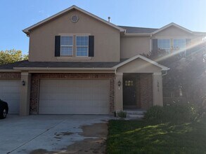Building Photo - 13613 S Blayde Dr