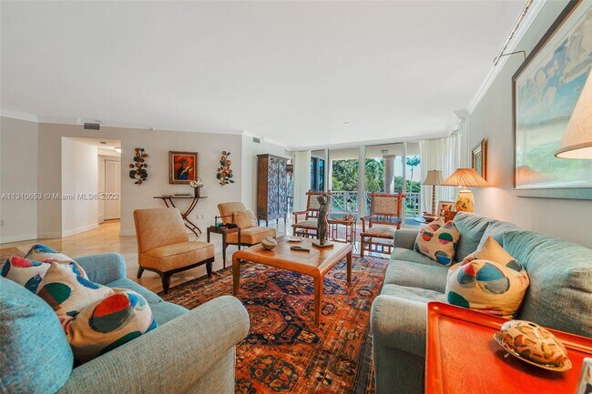 Foto del edificio - 445 Grand Bay Dr