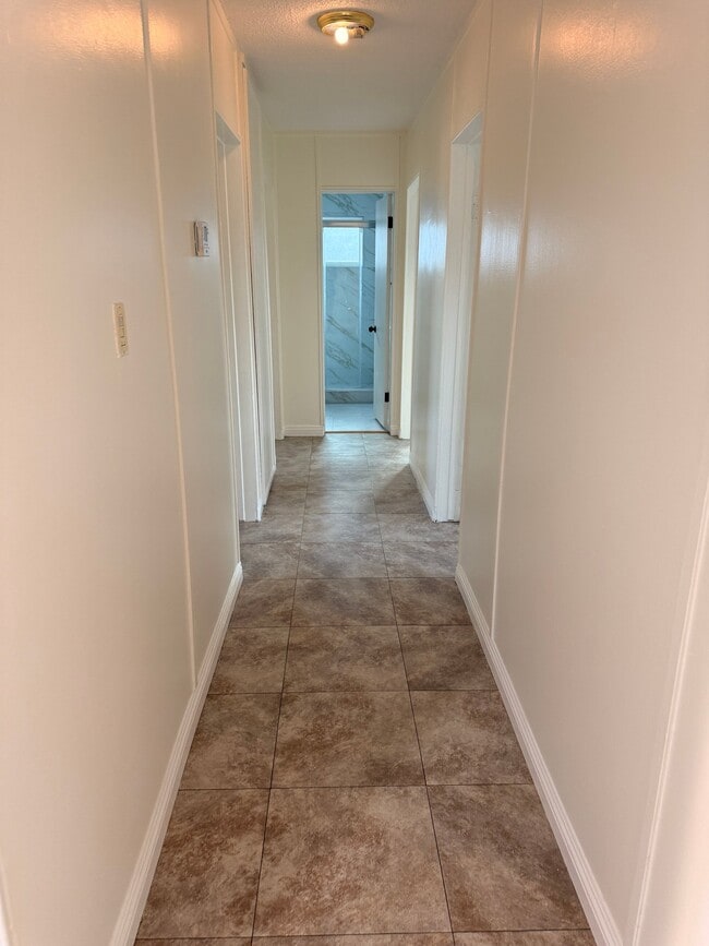 Foto del edificio - 2563 West St