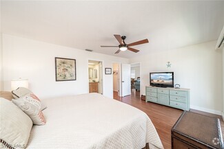 Building Photo - 822 SW 48th Terrace