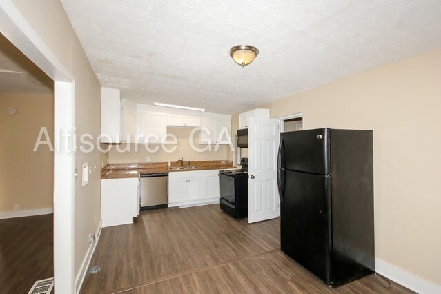 Foto del edificio - 3845 Jailette Rd