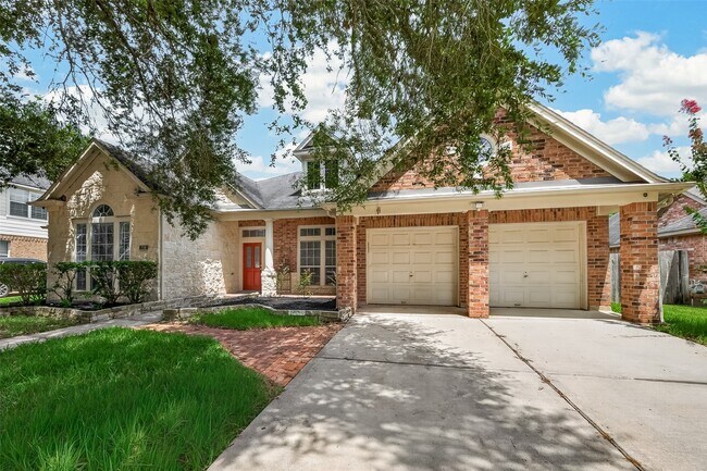 Building Photo - 706 Silver Creek Cir