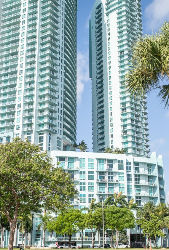 Foto principal - 1900 N Bayshore Dr