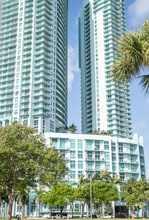 Building Photo - 1900 N Bayshore Dr