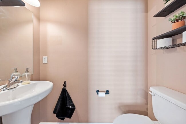 Building Photo - 110 Bray Dr