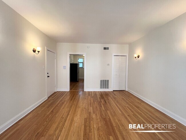 Foto del edificio - 4032 N Ashland Ave