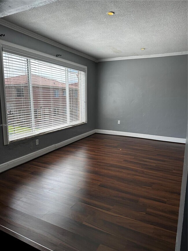 Building Photo - 20490 NW 7th Ave