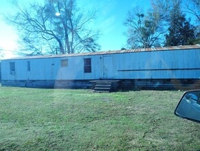 Building Photo - 110 Scattered Oaks Rd