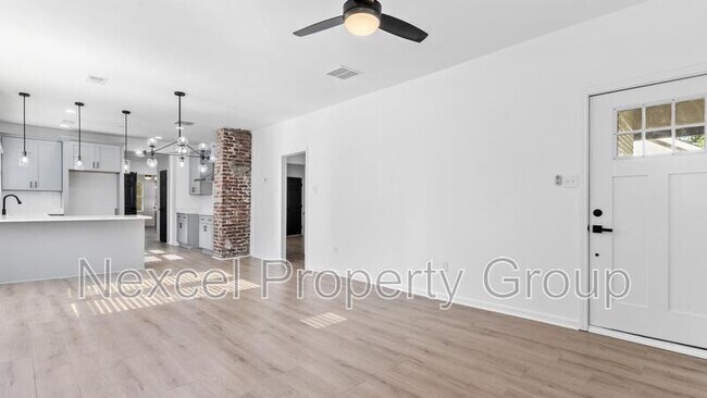 Building Photo - 3602 Carnes Ave