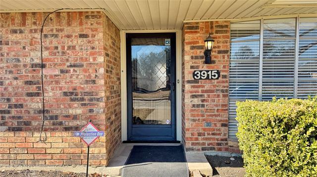 Foto del edificio - 3915 Spring Hollow Dr