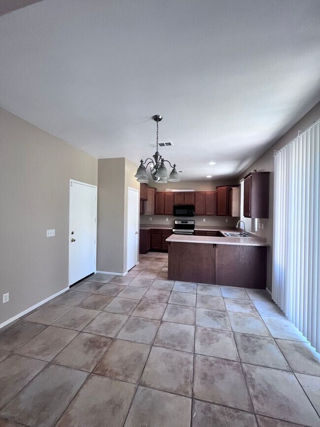 Foto del edificio - 33405 Wallace Way