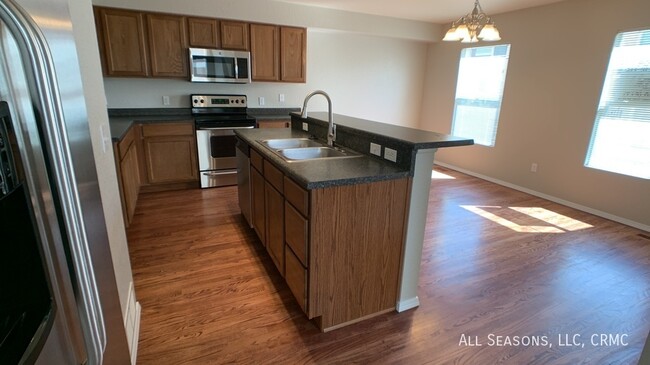 Photo - 7884 Fedora Ln House