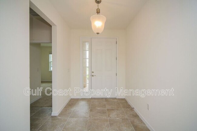 Building Photo - 2903 Esmeralda Dr