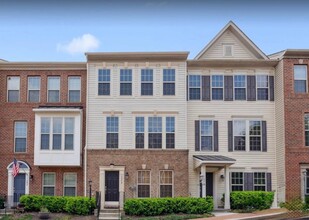 Building Photo - 1604 Sebring Ct
