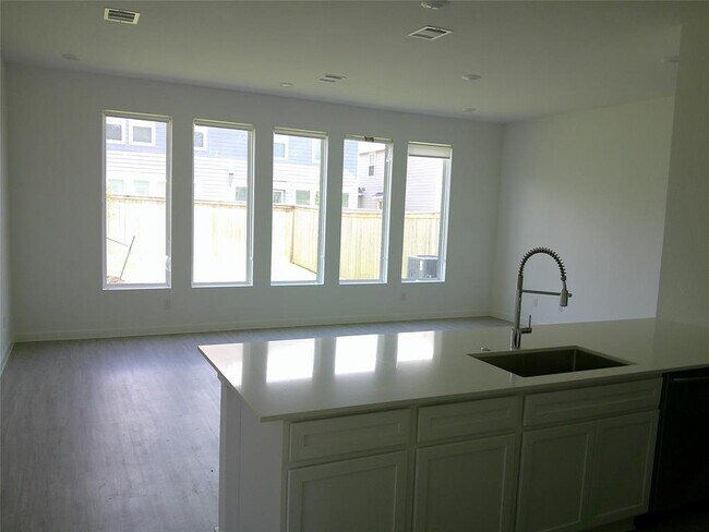 Foto del edificio - 12718 Dog Canyon Trl