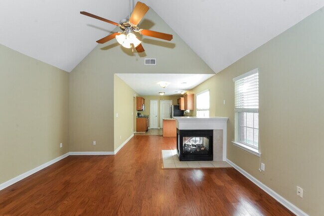 Foto del edificio - 8573 Griffin Park Dr