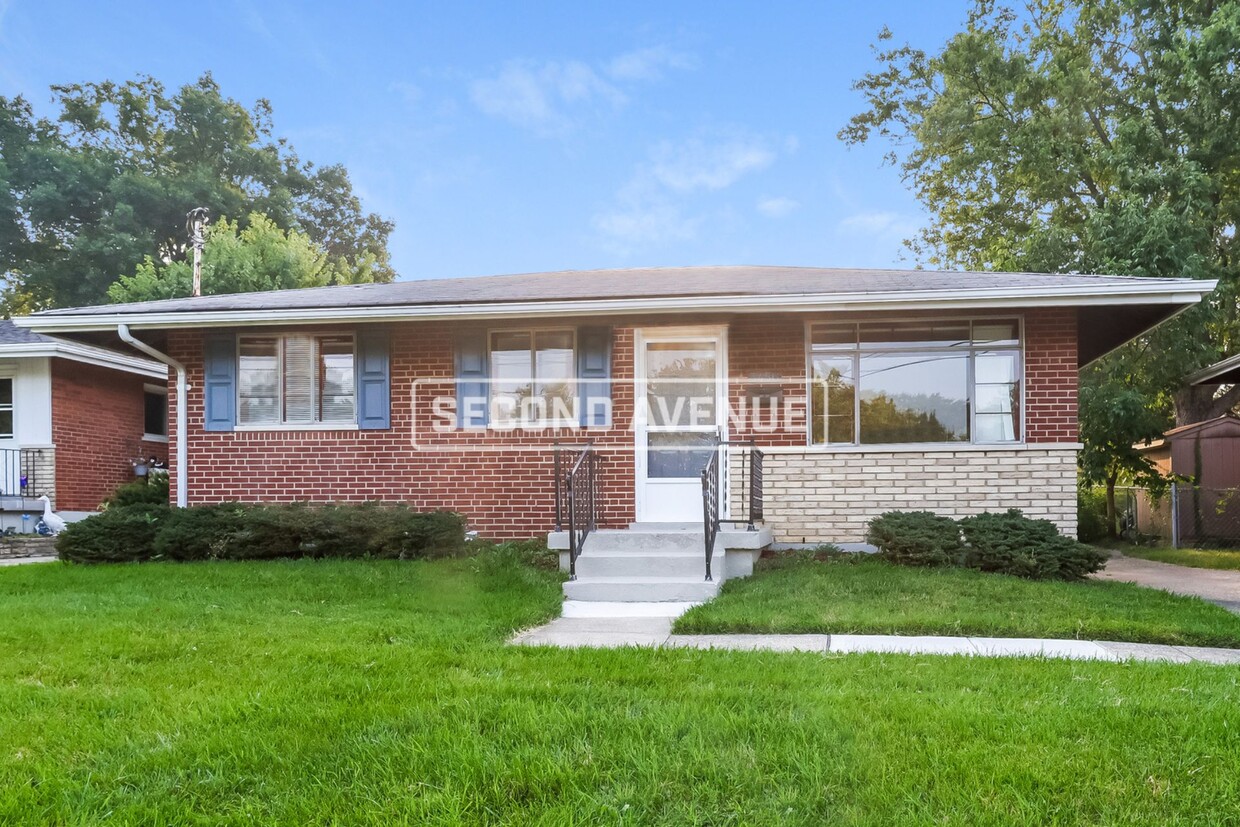 Primary Photo - 3456 Tangent DR