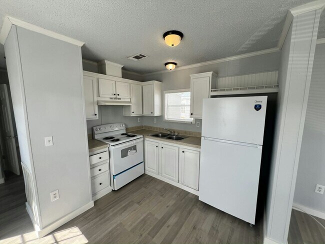 Foto del edificio - 133 N Anoka Ave