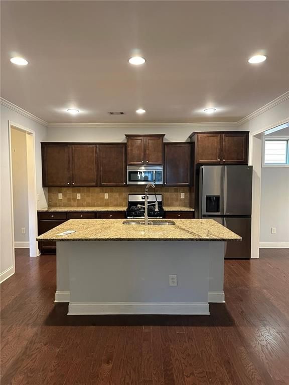 Building Photo - 1889 Bethel Trce