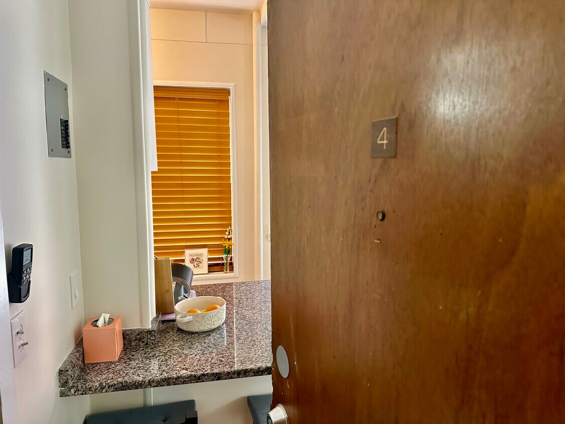 Foto principal - 108 Myrtle St