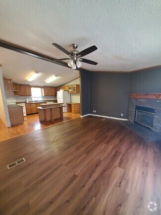 Building Photo - 168 Schroyers Ln