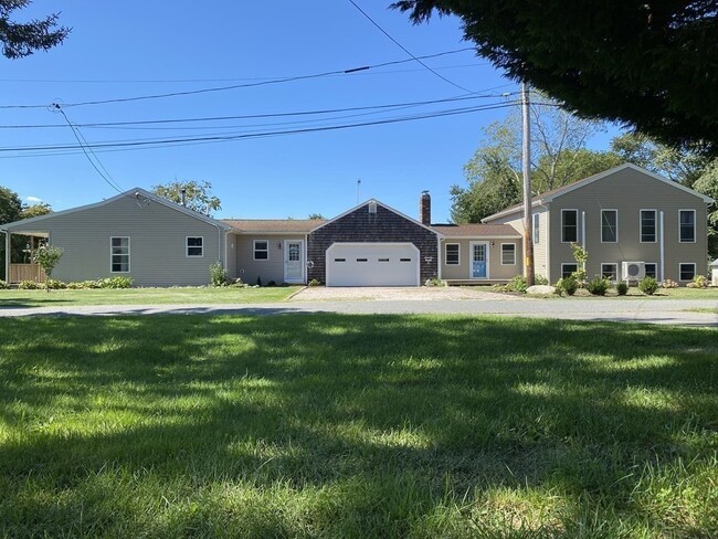 Foto del edificio - 53B Cummings Ln