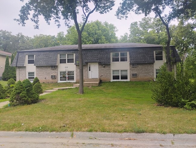 Building Photo - 4766 Wolverton Ln