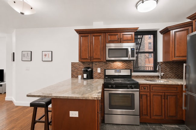 Photo - 208 E 28th St Apartment