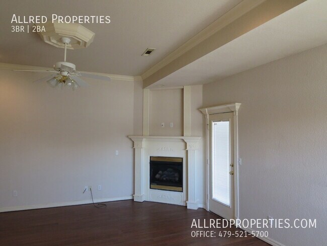 Foto del edificio - Come Home to this delightful 3 bedroom 2 b...